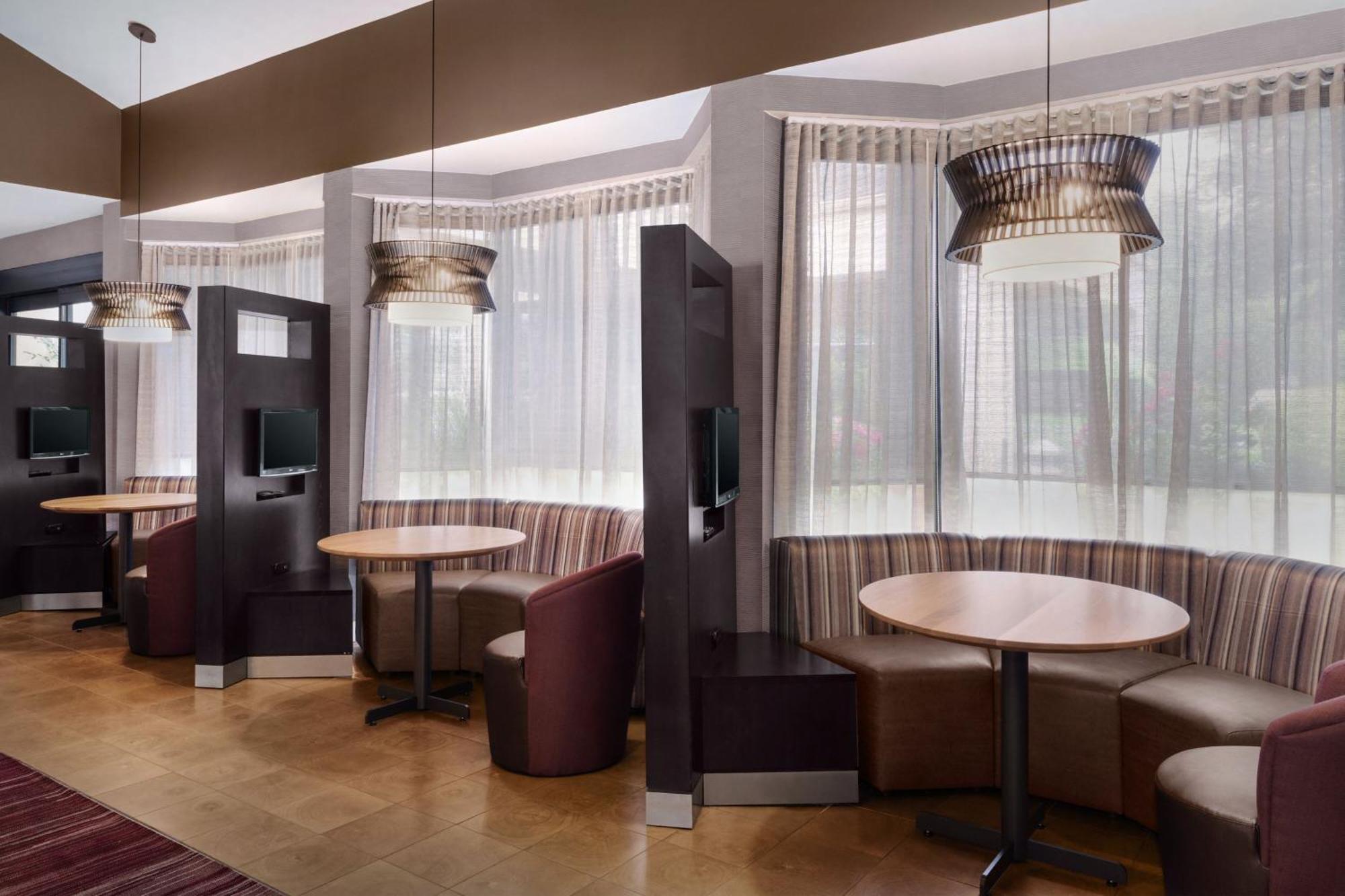 Hotel Courtyard By Marriott Mahwah Esterno foto