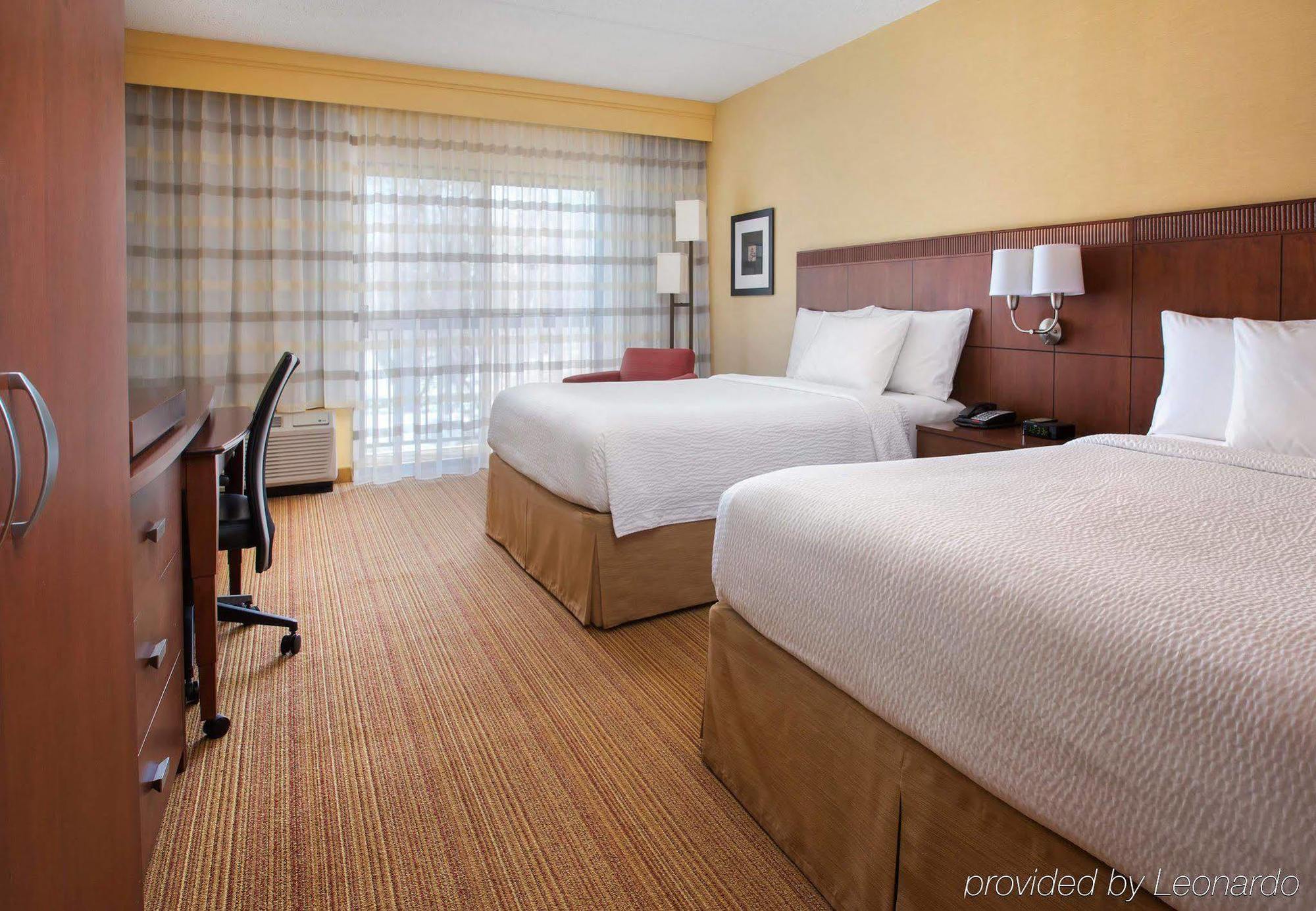 Hotel Courtyard By Marriott Mahwah Esterno foto